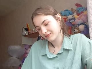Webcam Belle - cucriecke teen cam babe wants to be fucked online as hard as possible