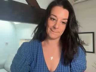 Webcam Belle - yourcassiexo cam slut loves fucking her boyfriend online