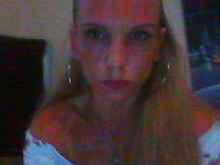 Webcam Belle - laurien cam girl loves her sweet pussy penetrated hard