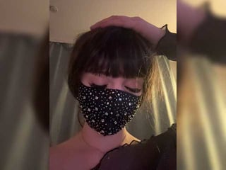 Webcam Belle - -wet-kitty- cam girl loves her sweet pussy penetrated hard