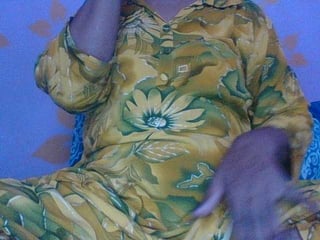 Webcam Belle - royelpari indian cam girl with hairy pussy loves live sex