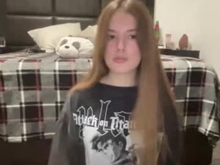 Webcam Belle - an4staz14 beautiful cam babe has the ever-willing mens at her service, and she uses him for all he's good for