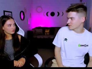 Webcam Belle - yudji_boy horny cam babe with sexy little ass gets spread by dildo