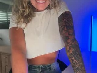 Webcam Belle - madame_andi cam milf wants to give access her slit and ass online