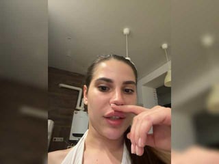 Webcam Belle - dianasex123 brunette cam girl gets anal fuck of cute babe ass