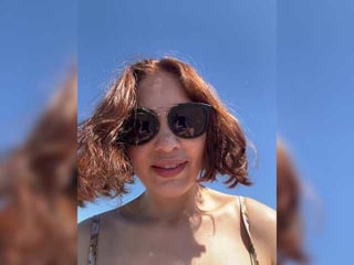 Webcam Belle - talilia european cam babe in a wonderful and sensual fetish sex act
