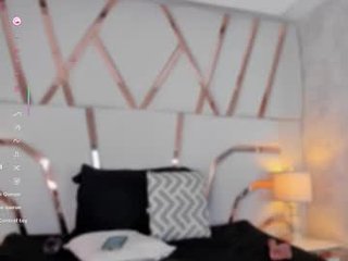 Webcam Belle - madisson_rivas cam girl showing big tits and big ass