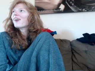 Webcam Belle - jenovakitty hairy pussy cam girl loves on all fours gets fucked deep