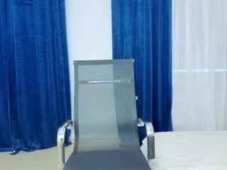 Webcam Belle - little_cuti1e teen cam babe wants to be fucked online as hard as possible